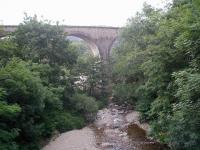 Long ruisseau tranquille