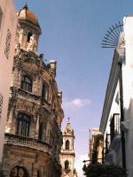Cuba : Rue et clocher