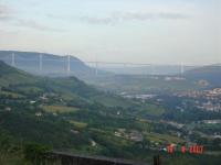 Viaduc de Millau au crépuscule