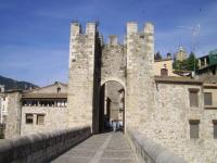 Besalu ma tof
