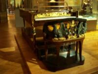 Piano ancien