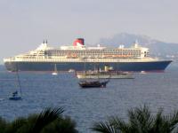 Queen Mary 2 à Cannes