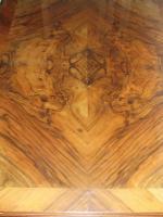 Marquetterie ronce de noyer