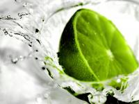 Limon verde fresco