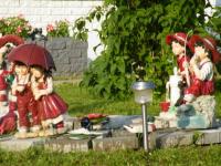 Figurines