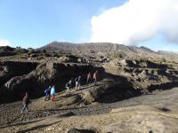 La montée au volcan