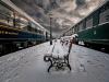 Un quai de gare en hiver